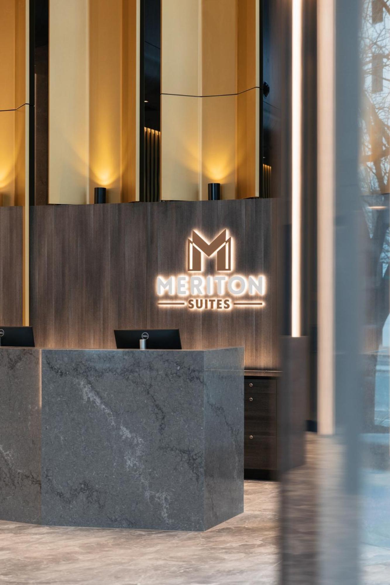 Meriton Suites Canberra Esterno foto Meriton Suites